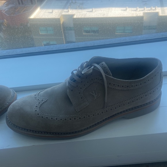 Mens Louis Vuitton baroque loafers - Picture 3 of 6